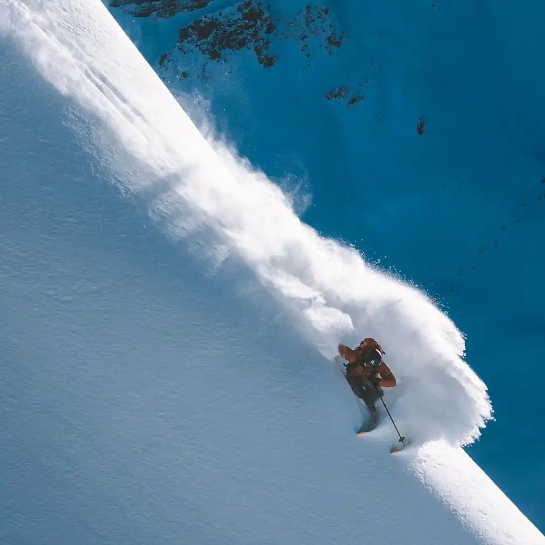 skieur hors piste